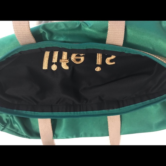 Moschino Redwall Tote/Beach Bag - Picture 4 of 6